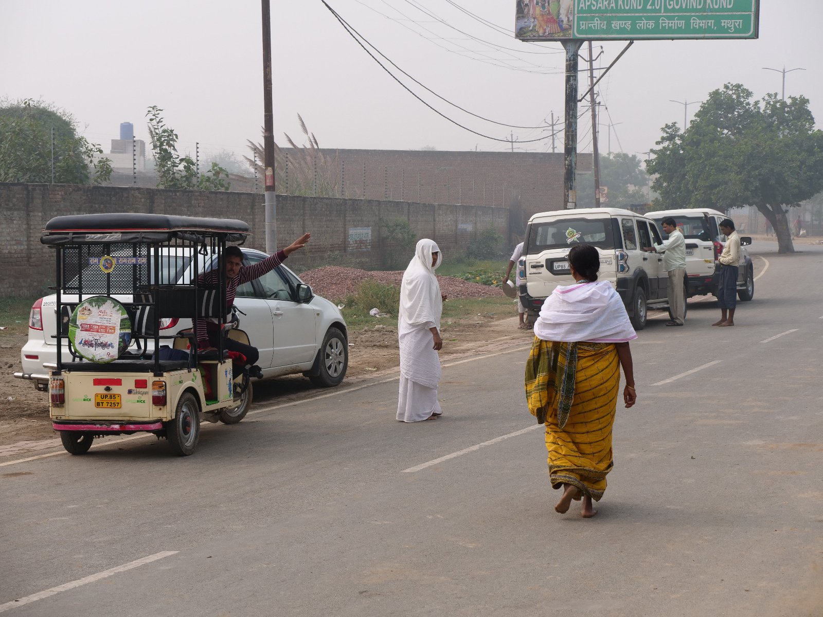 145 Gopashtami Radha kunda Govardhan 19.11.04